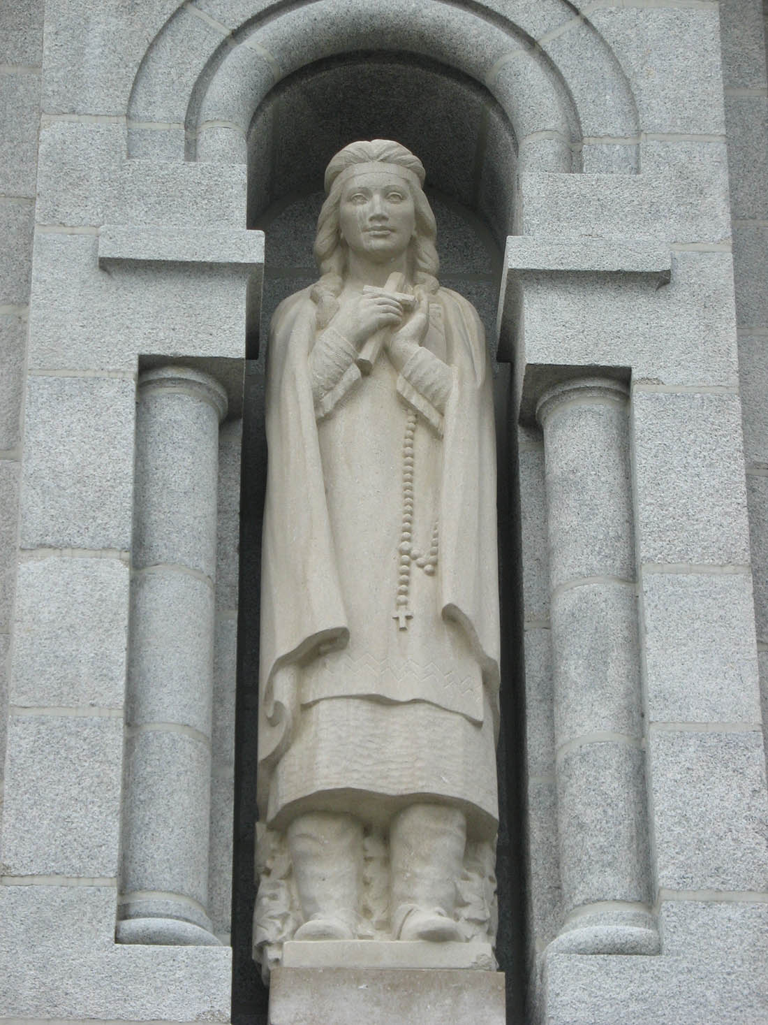 Statue of Saint Kateri Tekakwitha