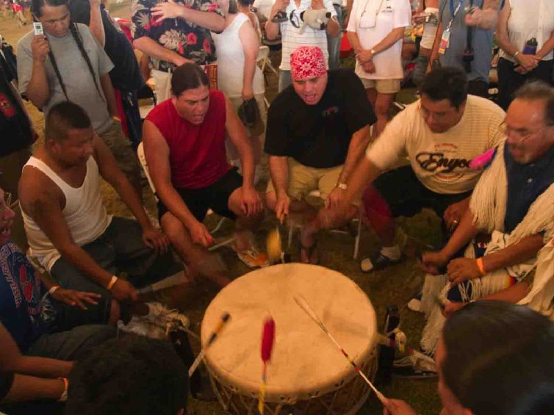 Groupe de tambour powwow, 2007