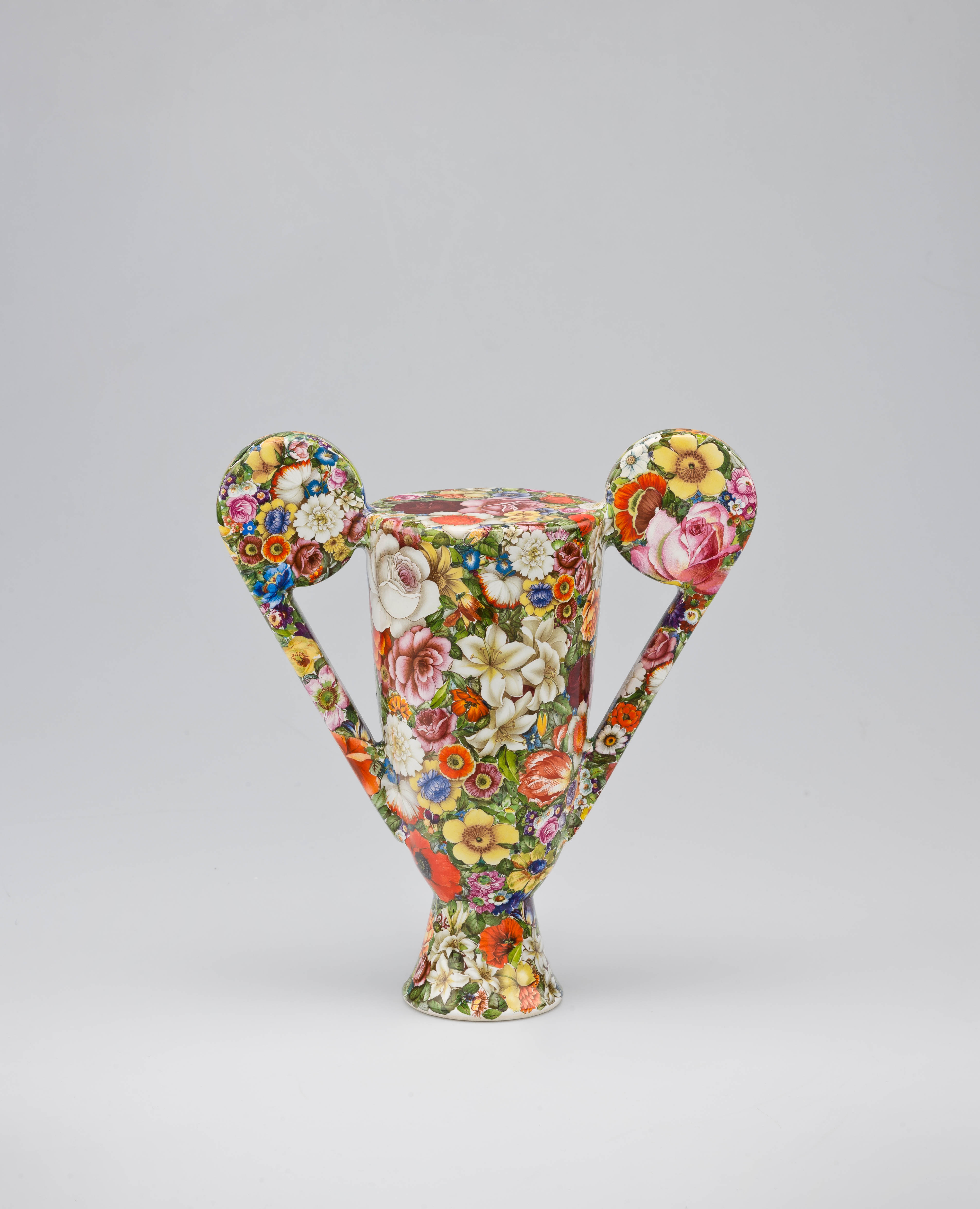 Léopold L. Foulem, Mille Fleurs Flower Vase with Neoclassical Handles, 2004. 