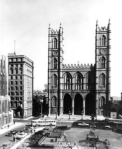 Notre-Dame Basilica in Montréal (exterior view)