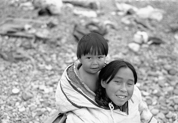 Inuit children