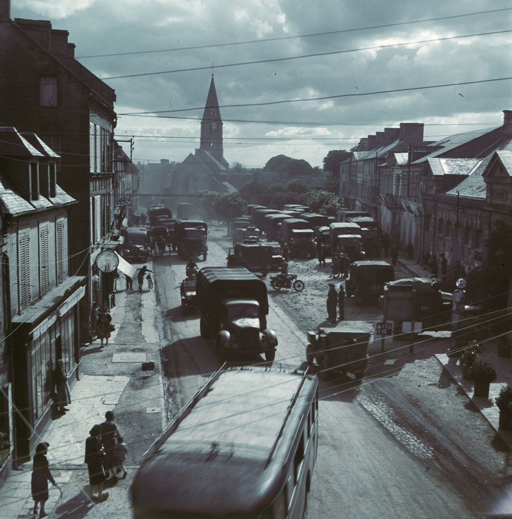 Vue d’une ville en Normandie lors de l'invasion